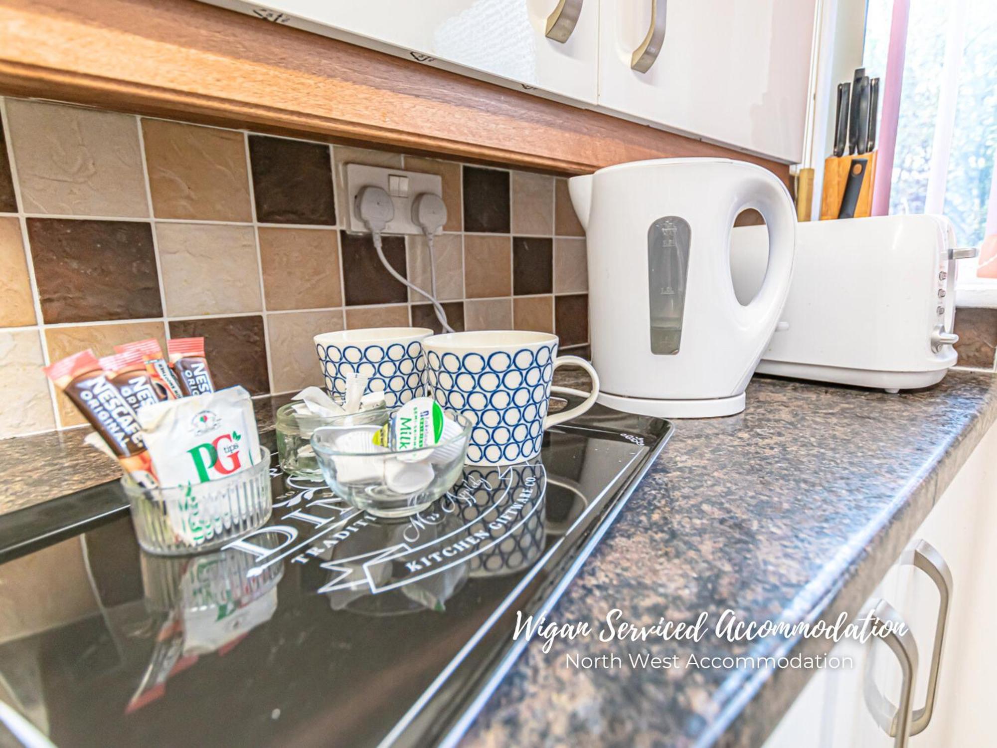 Wigan Serviced Accommodation Екстериор снимка