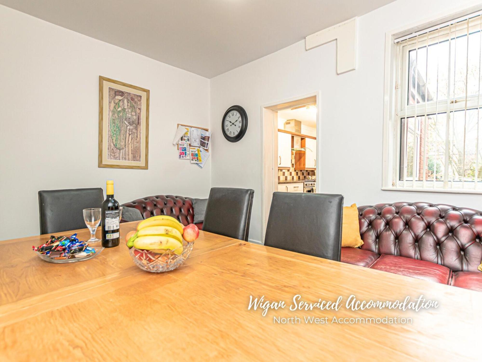 Wigan Serviced Accommodation Екстериор снимка