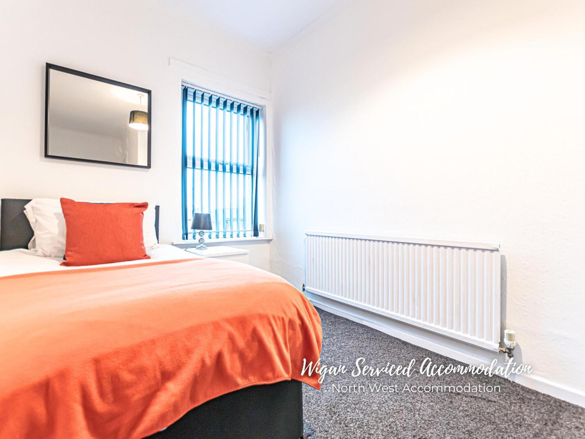 Wigan Serviced Accommodation Екстериор снимка