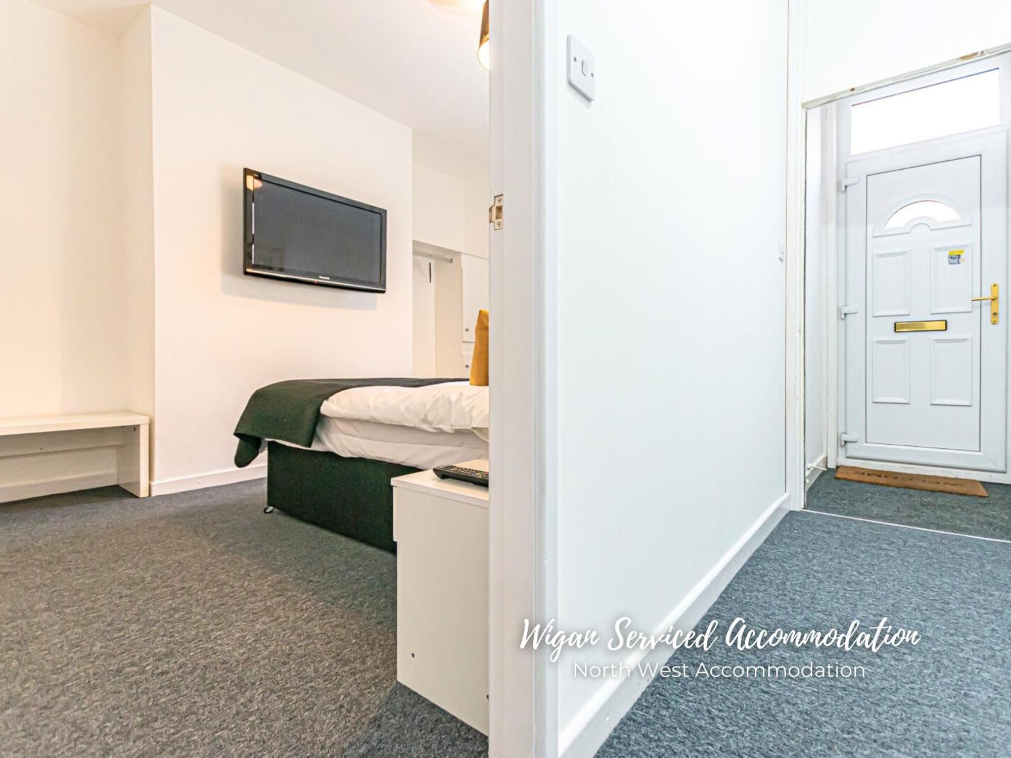 Wigan Serviced Accommodation Екстериор снимка