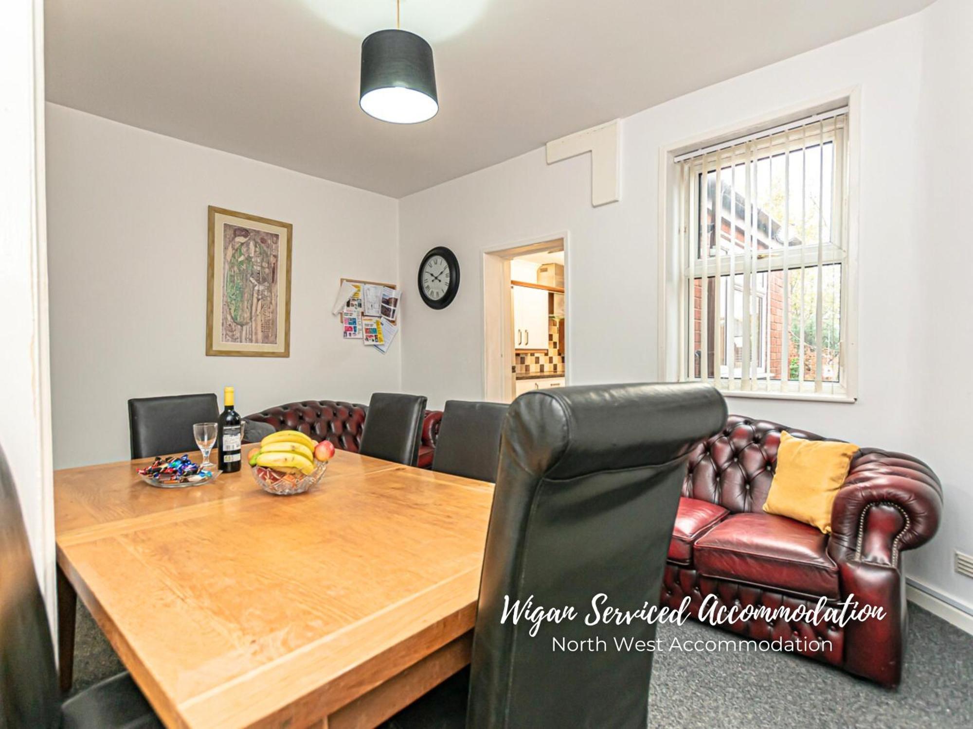 Wigan Serviced Accommodation Екстериор снимка
