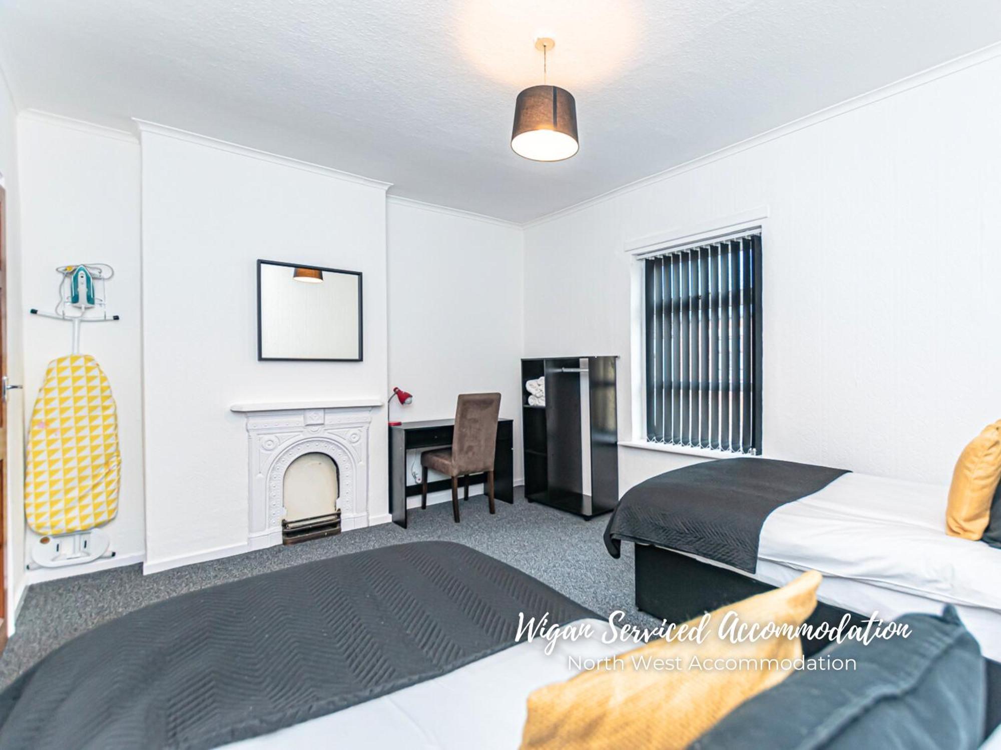 Wigan Serviced Accommodation Екстериор снимка